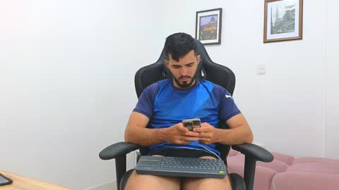 alejandroo_7 online show from 01.31.25