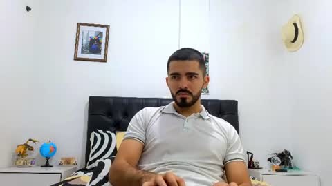 alejandroo_7 online show from 08.01.26