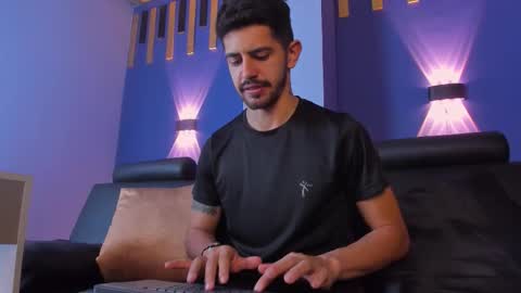 Alejo  online show from 10.14.25