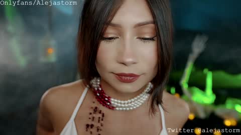 Alejandra online show from 10.26.25