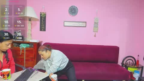 zoe and Kataleya online show from 09.10.25