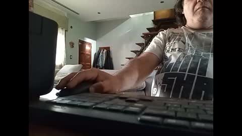 alejito16 online show from 10.20.25