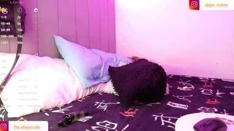 alejo_cute online show from 12.28.24