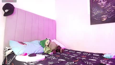 alejo_cute online show from 12.30.24