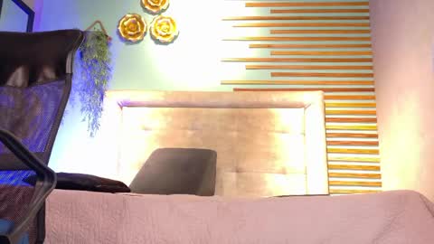 alejo_gray1 online show from 06.01.26