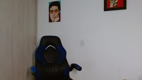 Snapshot of alejo_hot23 chatting on 02.06.26 David online show from 02.06.26