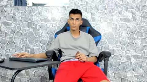 alejo peverell online show from 04.02.26