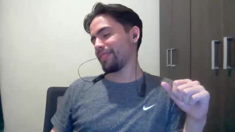 alejo_shy online show from 12.18.24