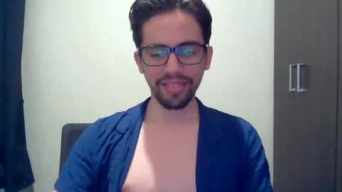 alejo_shy online show from 01.03.25