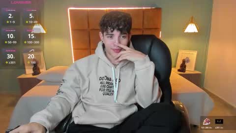 ALejoo Saenz online show from 10.30.25