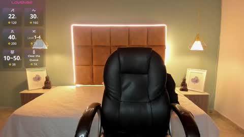 ALejoo Saenz online show from 11.22.25