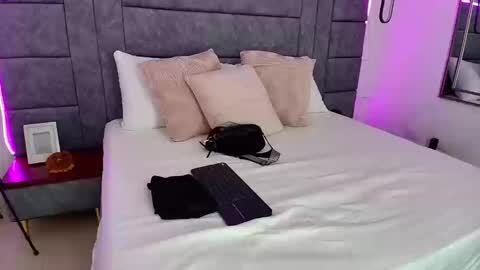 aleka_williams_ online show from 09.09.25