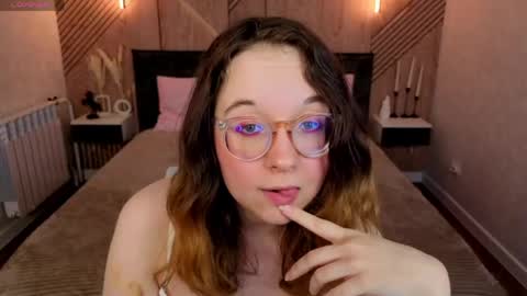 Snapshot of aleks_caste chatting on 04.20.26 Aleks online show from 04.20.26