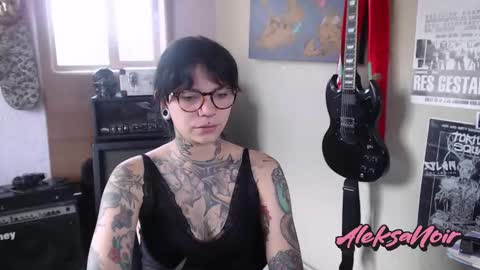 AleksaNoir online show from 02.05.25