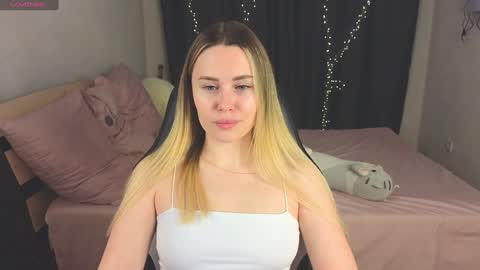 Alena online show from 01.15.25