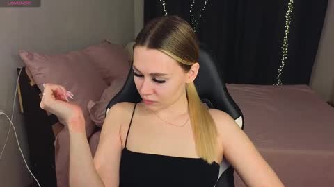 Alena online show from 01.18.25