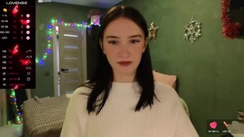 Snapshot of alena_navi chatting on 12.05.24 Alena online show from 12.05.24