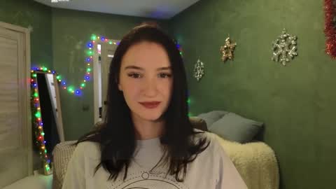 Snapshot of alena_navi chatting on 12.07.24 Alena online show from 12.07.24