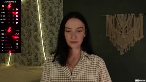 Snapshot of alena_navi chatting on 01.30.25 Alena online show from 01.30.25