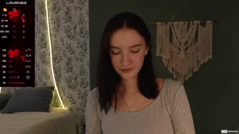 Snapshot of alena_navi chatting on 02.06.25 Alena online show from 02.06.25