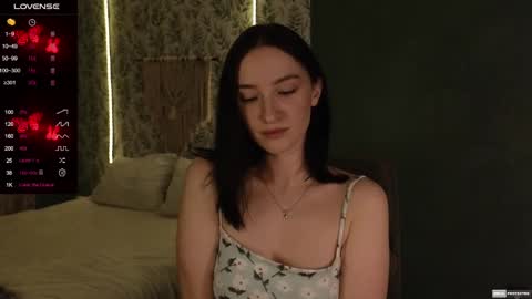 Snapshot of alena_navi chatting on 02.23.25 Alena online show from 02.23.25