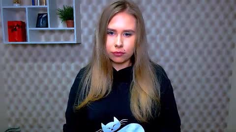 Alena online show from 09.27.25