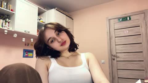 Nora online show from 04.03.26