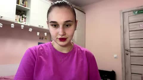 Nora online show from 04.11.26