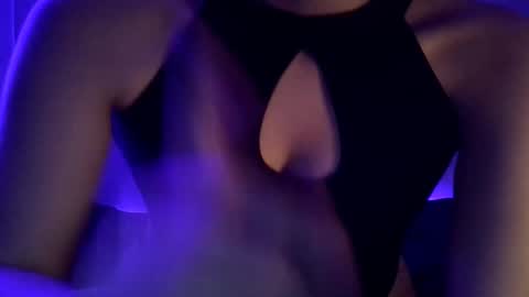 Snapshot of aleniia19 chatting on 10.23.25 Aleniia19 online show from 10.23.25