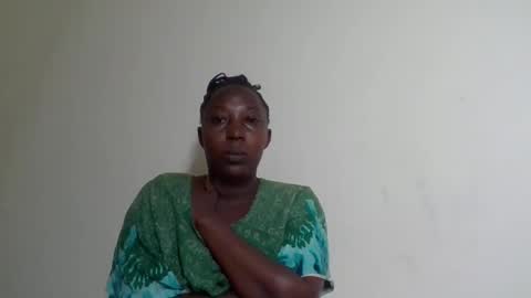 Snapshot of alesha_ chatting on 01.20.25 Noreen Kennth and Emilly online show from 01.20.25