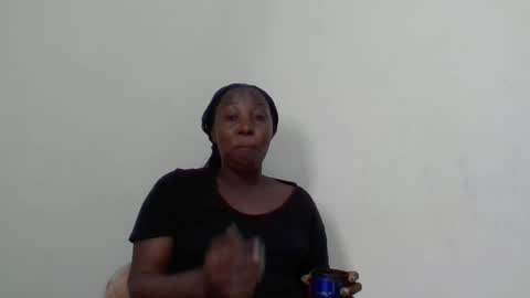 Snapshot of alesha_ chatting on 01.26.25 Noreen Kennth and Emilly online show from 01.26.25