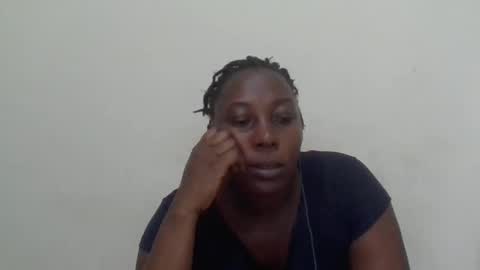 Snapshot of alesha_ chatting on 03.11.25 Noreen Kennth and Emilly online show from 03.11.25