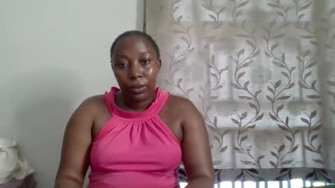 Snapshot of alesha_ chatting on 10.02.25 Noreen Kennth and Emilly online show from 10.02.25