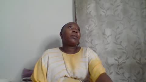 Snapshot of alesha_ chatting on 10.08.25 Noreen Kennth and Emilly online show from 10.08.25