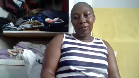 Snapshot of alesha_ chatting on 10.20.25 Noreen Kennth and Emilly online show from 10.20.25