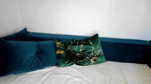 Alesiasin online show from 03.13.26