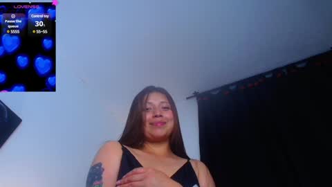 Snapshot of aleska_dollx chatting on 12.16.24 QUEEN OFF MILk IM BACK 15 NOV online show from 12.16.24