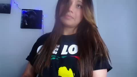 Snapshot of aleska_dollx chatting on 01.11.25 QUEEN OFF MILk IM BACK 15 NOV online show from 01.11.25