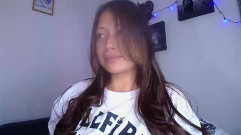 Snapshot of aleska_dollx chatting on 01.12.25 QUEEN OFF MILk IM BACK 15 NOV online show from 01.12.25