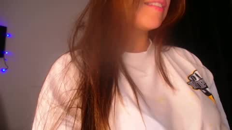 Snapshot of aleska_dollx chatting on 01.15.25 QUEEN OFF MILk IM BACK 15 NOV online show from 01.15.25