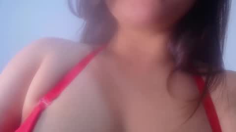 Snapshot of aleska_dollx chatting on 09.22.25 QUEEN OFF MILk IM BACK 15 NOV online show from 09.22.25
