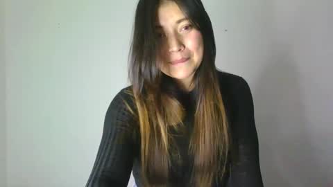 Snapshot of aleska_dollx chatting on 10.01.25 QUEEN OFF MILk IM BACK 15 NOV online show from 10.01.25