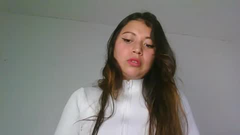 Snapshot of aleska_dollx chatting on 10.04.25 QUEEN OFF MILk IM BACK 15 NOV online show from 10.04.25