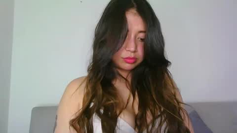 Snapshot of aleska_dollx chatting on 10.10.25 QUEEN OFF MILk IM BACK 15 NOV online show from 10.10.25