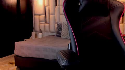 Alessandro King online show from 12.13.24