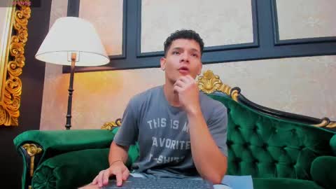 Alessandro King online show from 03.05.25