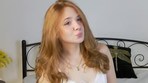 alessamay online show from 04.15.26