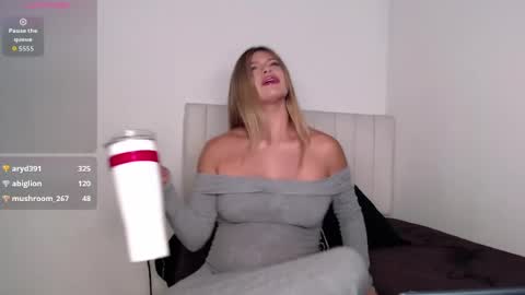 Alessandra Bloom online show from 04.11.26