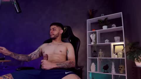 Alessandro INDEPENDENT MODEL online show from 10.16.25