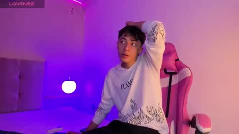 Alessandro Dybala online show from 12.22.24